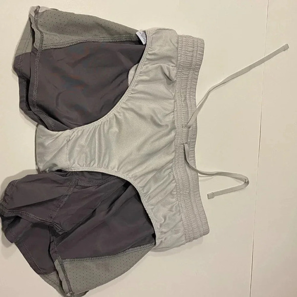 Nike Dri FIT Tempo Running Shorts Grey and White with Built-in Lining Polyester - Picture 8 of 9